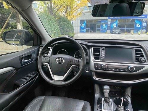 2018 Toyota Highlander 2.0T 4WD Luxury Edition 7Seater National VI high quality 2018 Toyota Highlander 2.0T 4WD Luxury Edition 7Seater National VI high quality