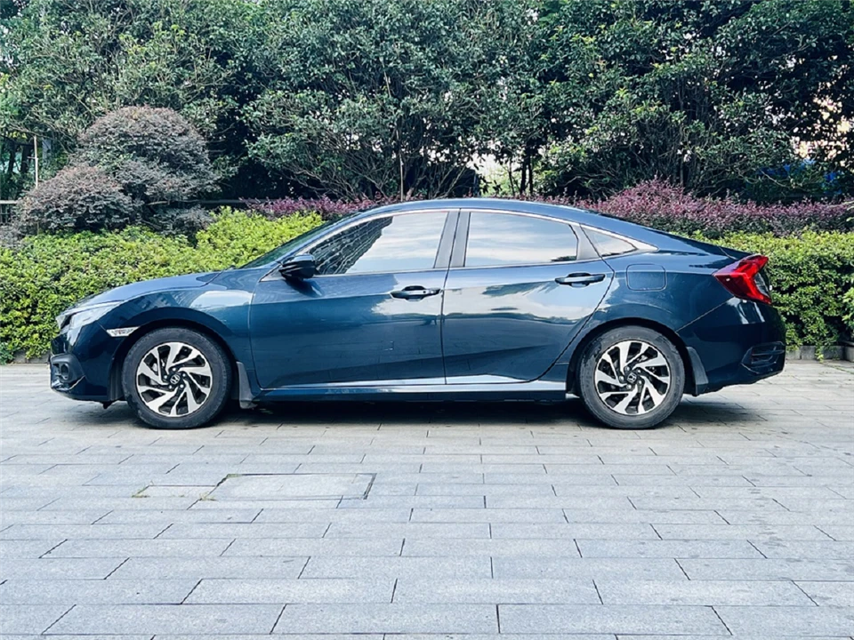 Honda 2016 Civic 220 TURBO Auto Deluxe best Honda 2016 Civic 220 TURBO Auto Deluxe best