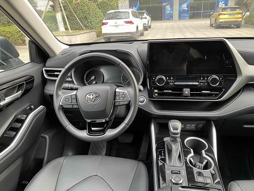 Toyota 2022 Highlander 2.0T 380T 4WD Premium Edition 7 Seats best Toyota 2022 Highlander 2.0T 380T 4WD Premium Edition 7 Seats best